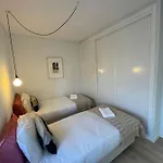 Apartment The Swallows Nest Lissabon